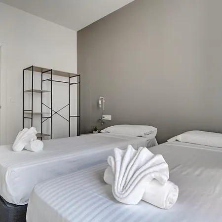 Gran Via By Sanse Holidays شقة